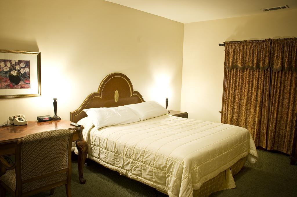 Glen Tavern Inn Santa Paula Zewnętrze zdjęcie